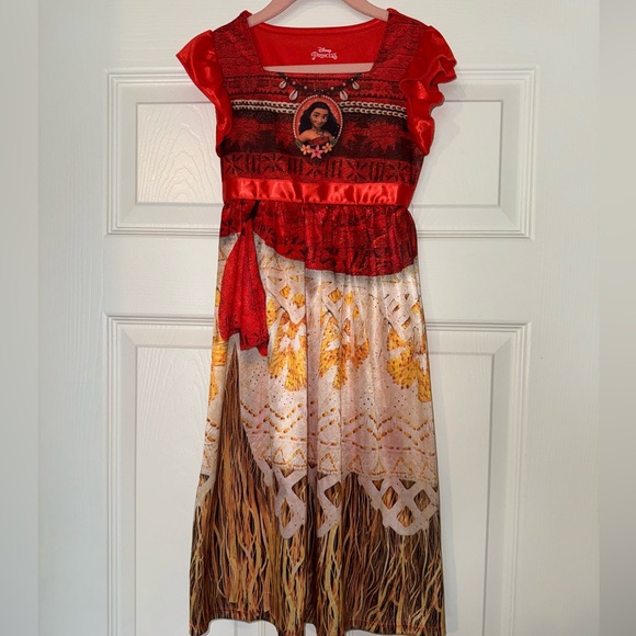 Disney Princess Moana Nightgown - Picture 2 of 9